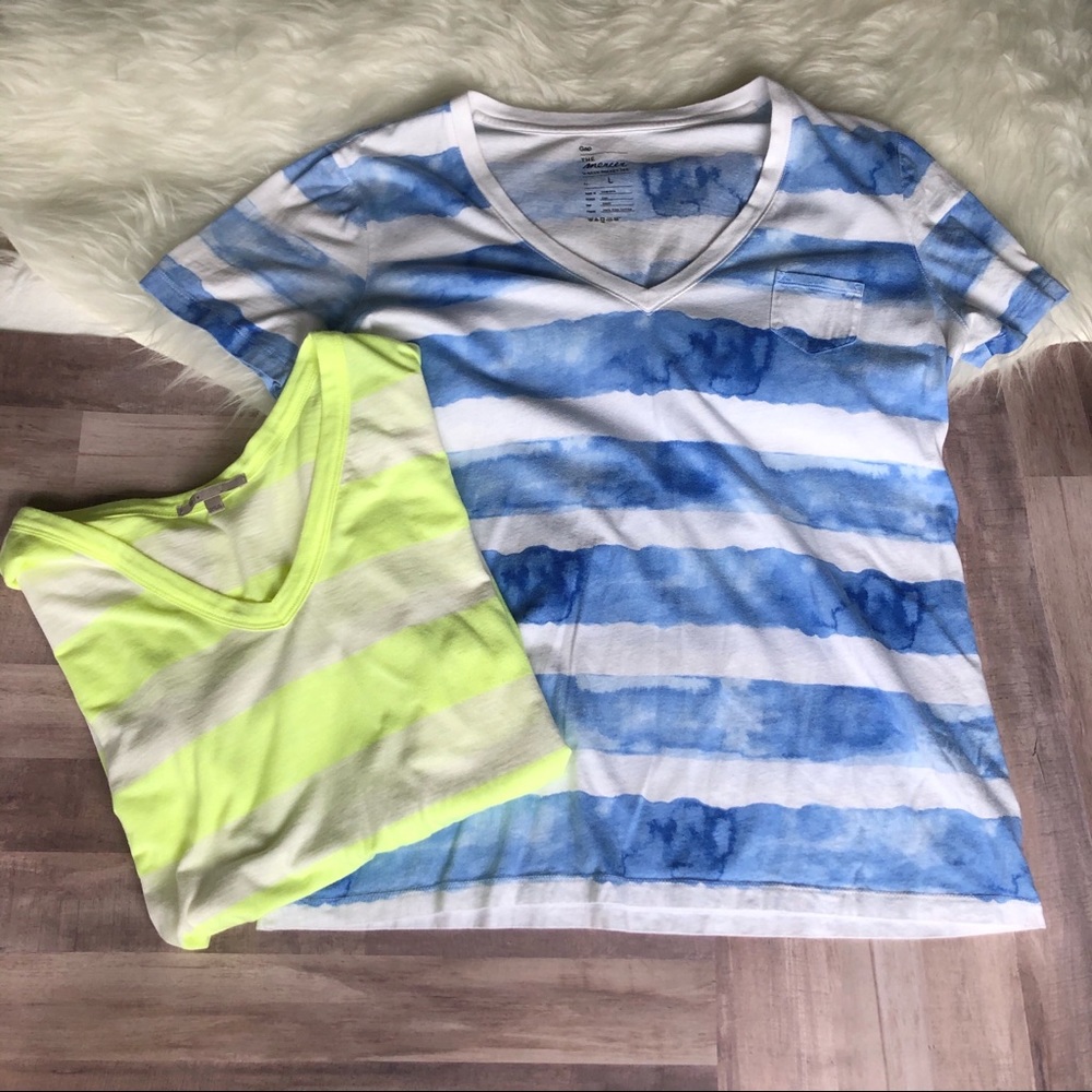 GAP V Neck Stripe Tee Shirt Bundle Large Medium